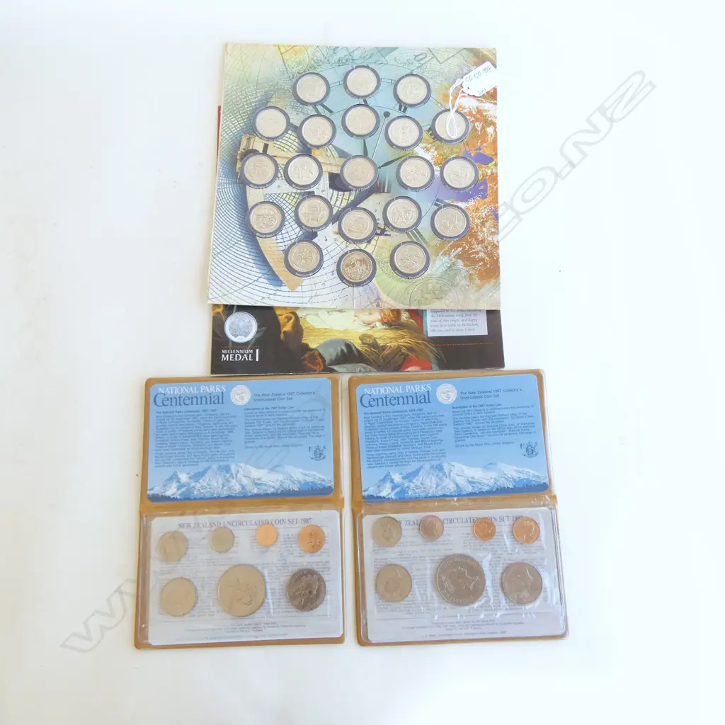 3 COIN SET: 2 UNC 1987 NZ NATIONAL PARKS CENTENNIAL + 'BIRTH OF CHRIST' MILLENIUM MEDAL COLLECTION Image 1++