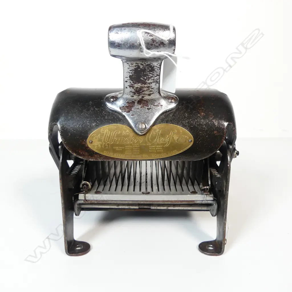 3197 ANTIQUE THE CUBE WONDER CHEF MEAT SLICER L330MM Image 1++