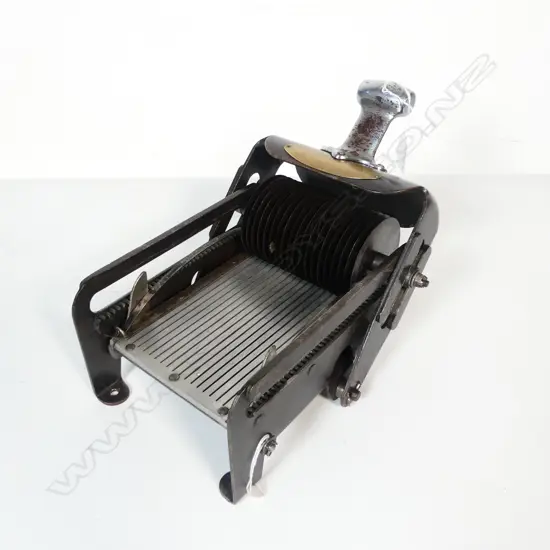 3197 ANTIQUE THE CUBE WONDER CHEF MEAT SLICER L330MM