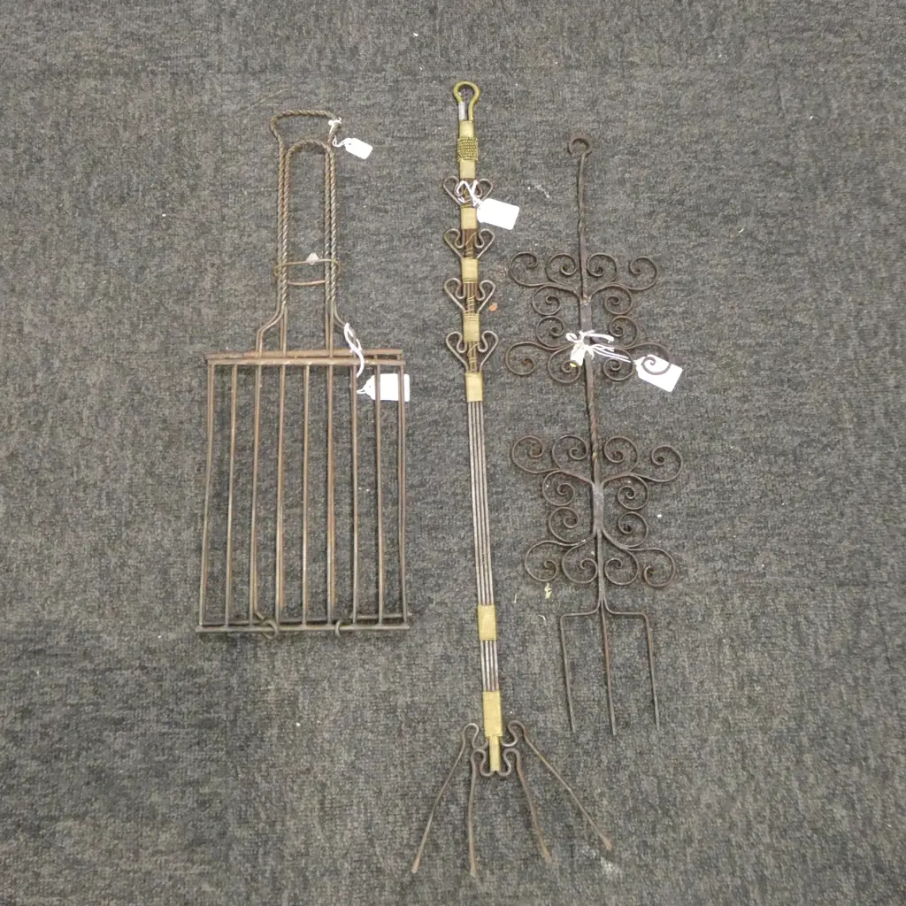 (1626/1862/1268) FORGED IRON FORK, WIRE FORMED TASTING FORK & WIRE GIRLL LARGEST L.700mm Image 1++