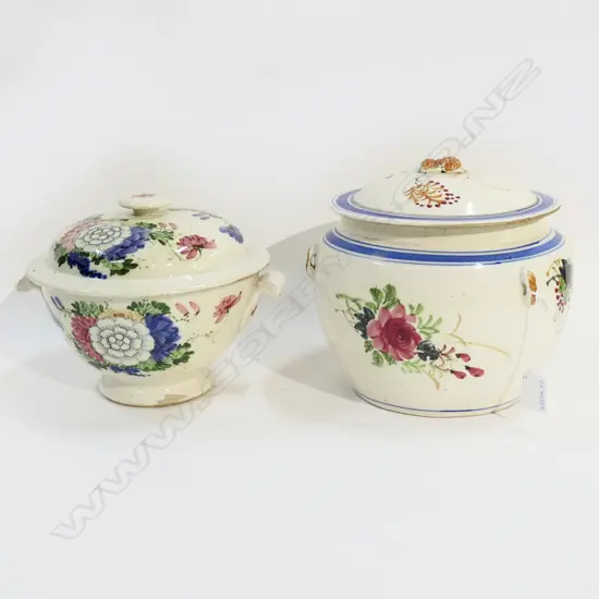 2 CHINESE LIDDED CONTAINERS 1 AF H.210mm