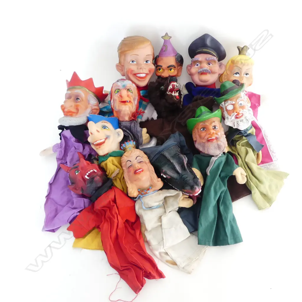 ASSTD. 1960's GERMAN CHARACTER GLOVE PUPPETS (13) Image 1++