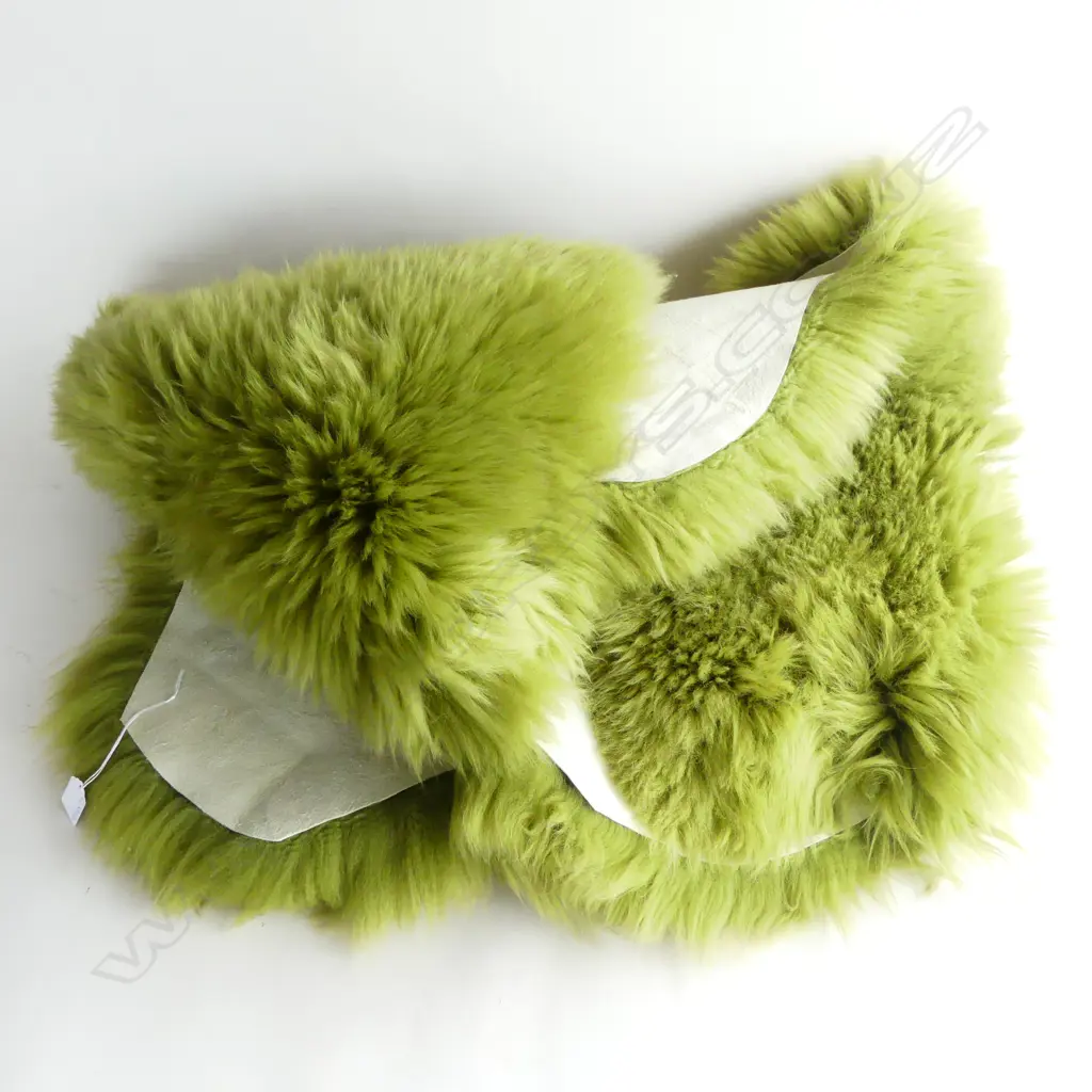 GREEN DYED SHEEPSKIN 2000x700mm Image 1++