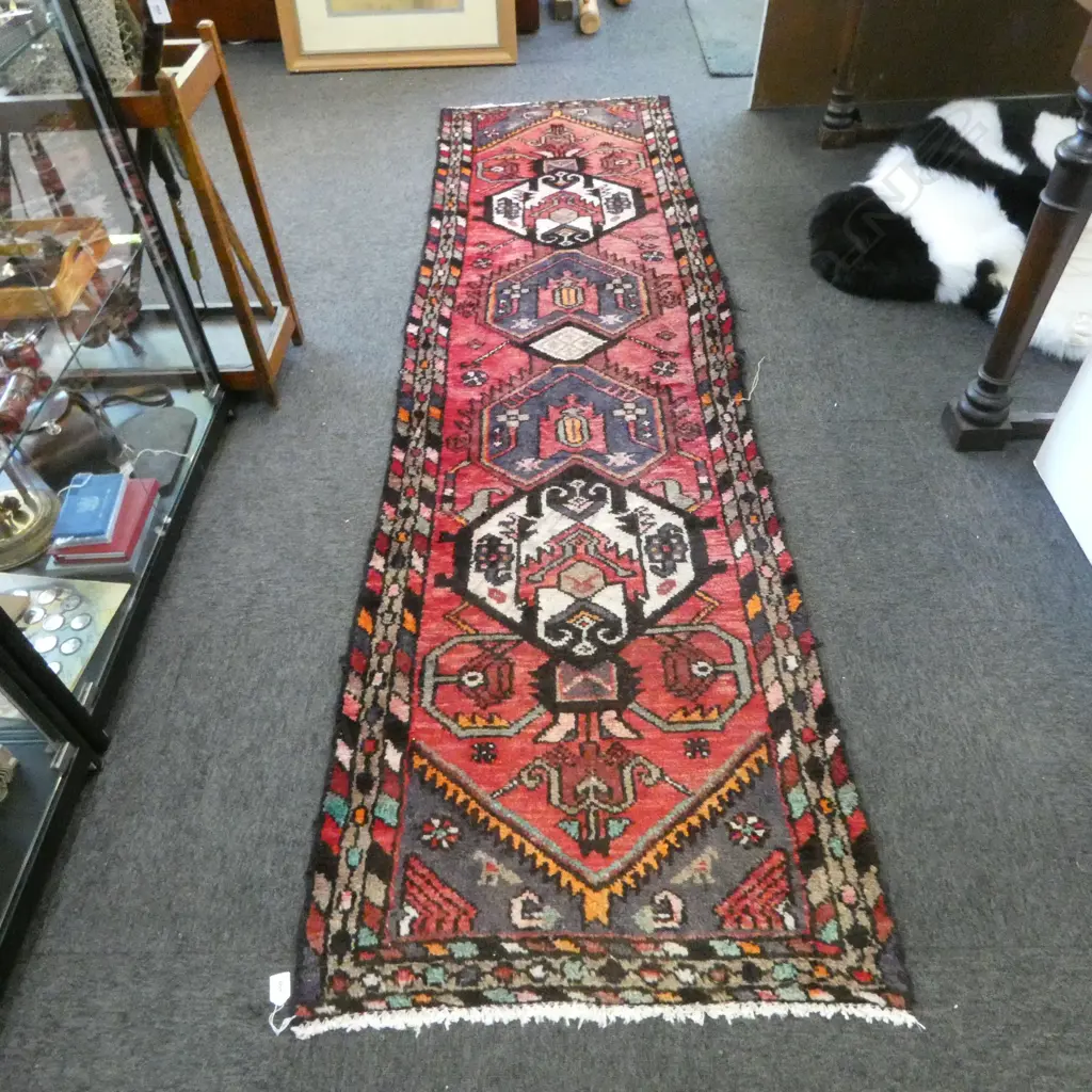 VINTAGE PERSIAN HAMADAN RUG, 720 x 2640mm Image 1++