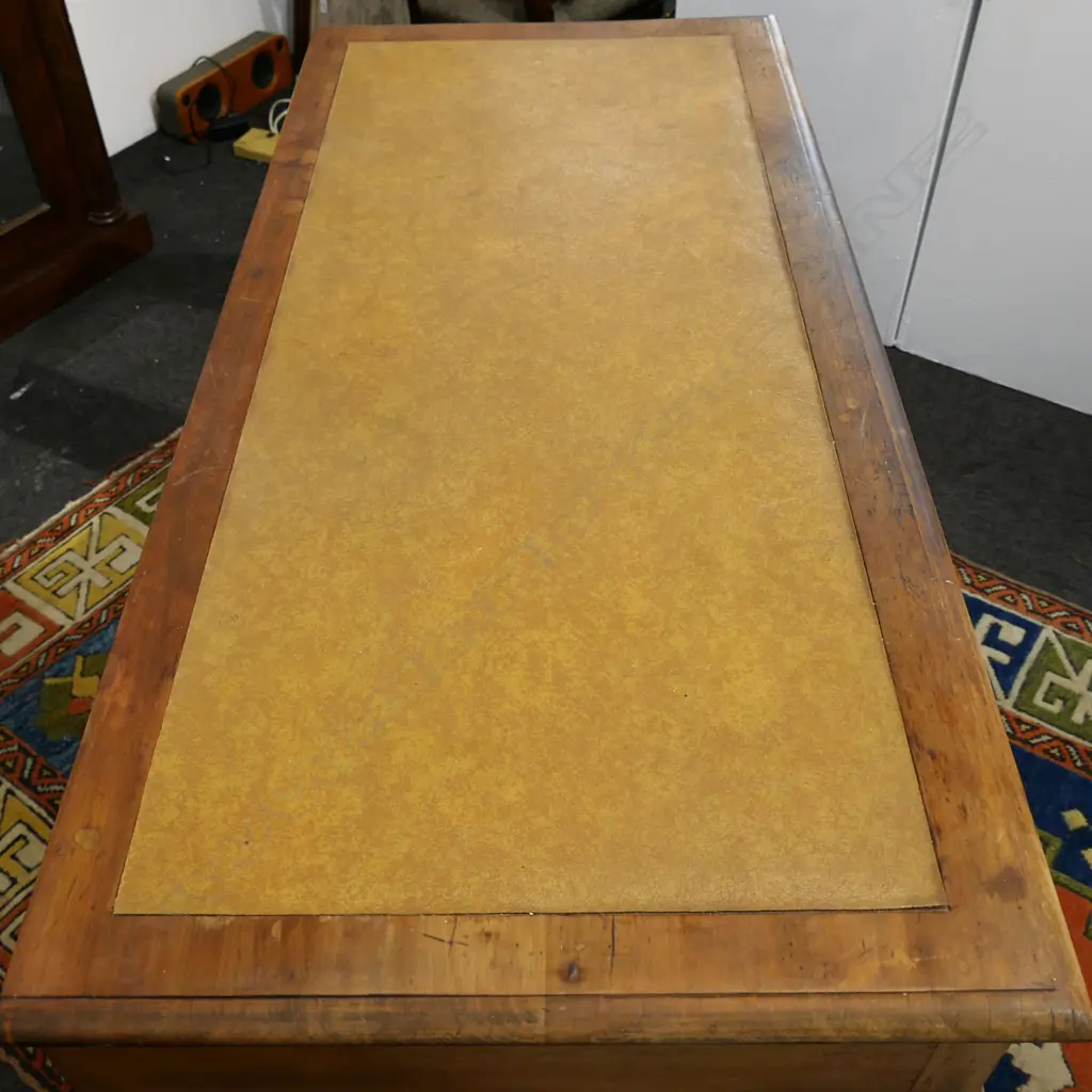 DESK w. VINYL INLAY TOP 1245x580x770mm Image 1++