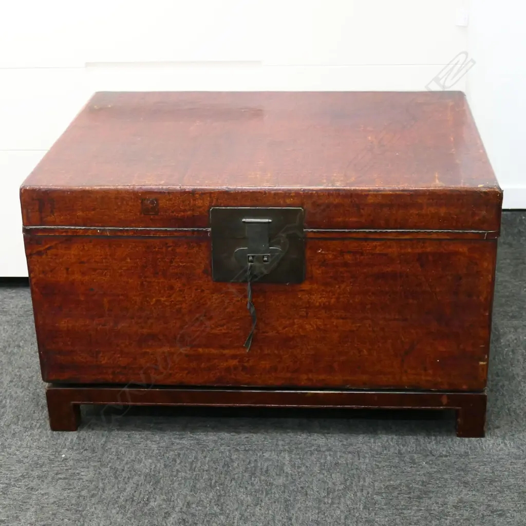 ORIENTAL RED LEATHER TRUNK COFFEE TABLE 840x630x510mm Image 1++