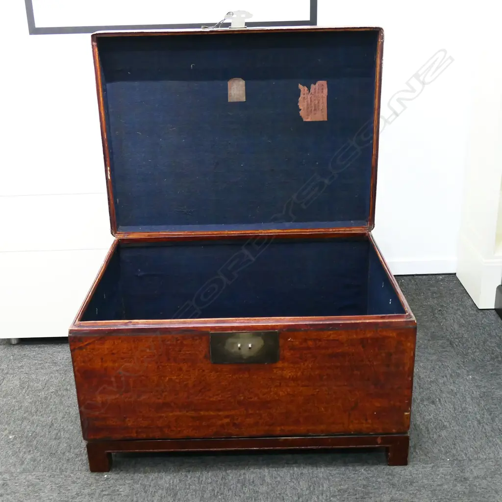 ORIENTAL RED LEATHER TRUNK COFFEE TABLE 840x630x510mm Image 1++
