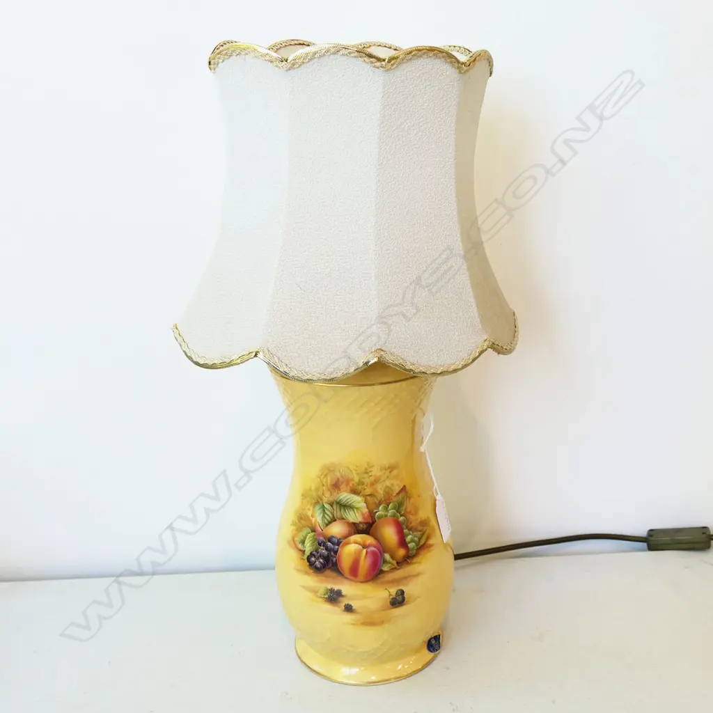 AYNSLEY ORCHARD GOLD TABLE LAMP H.485mm Image 1++