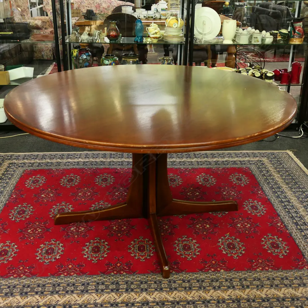 RETRO / MCM MAHOGANY DINING TABLE 1360mm dia SCRATCHES Image 1++