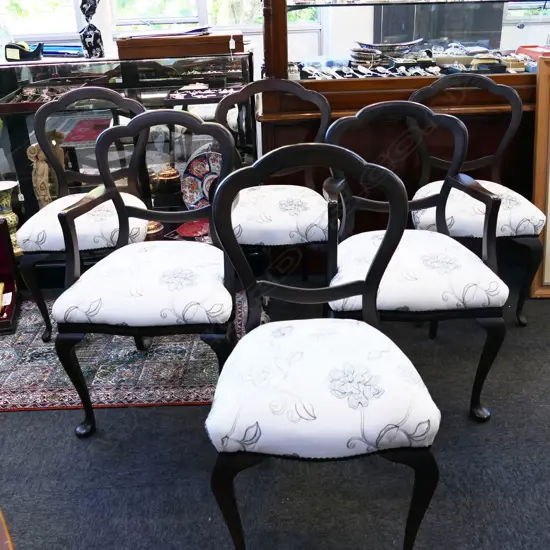 6 VICTORIAN STYLE BALLOON BACK CHAIRS (2 ARE CARVERS)