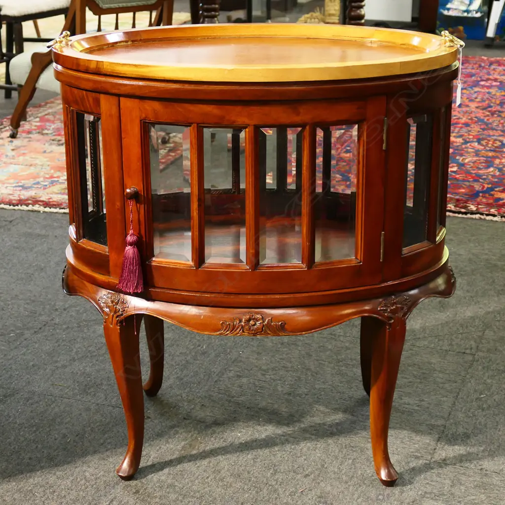 OVAL MAHOGANY DISPLAY CABINET, TRAY TOP 700x480x760mm Image 1++