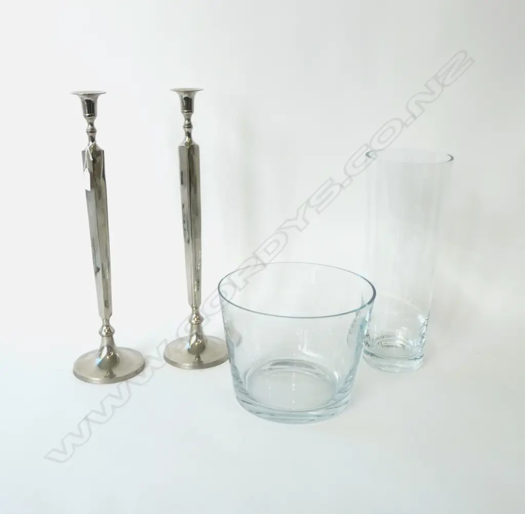 2 LG GLASS VASES H.400mm + PR SILVER METAL CANDLESTICKS H.505mm Image 1++