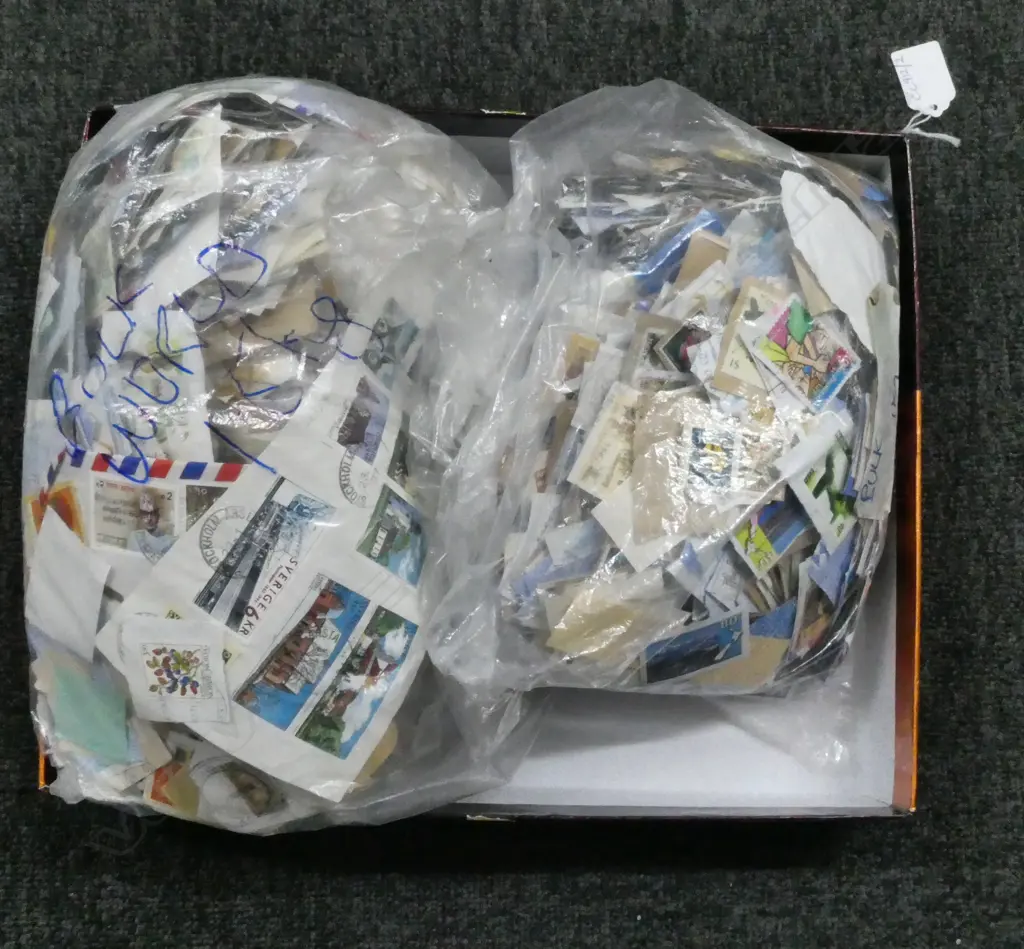 ASST. LOOSE STAMPS Image 1++