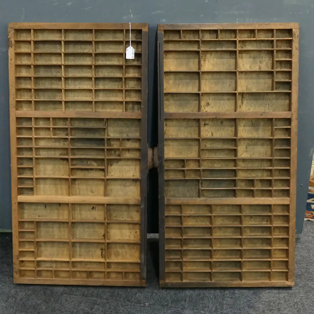 2 PRINTERS TRAY, APROX 820 x 425mm Image 1++