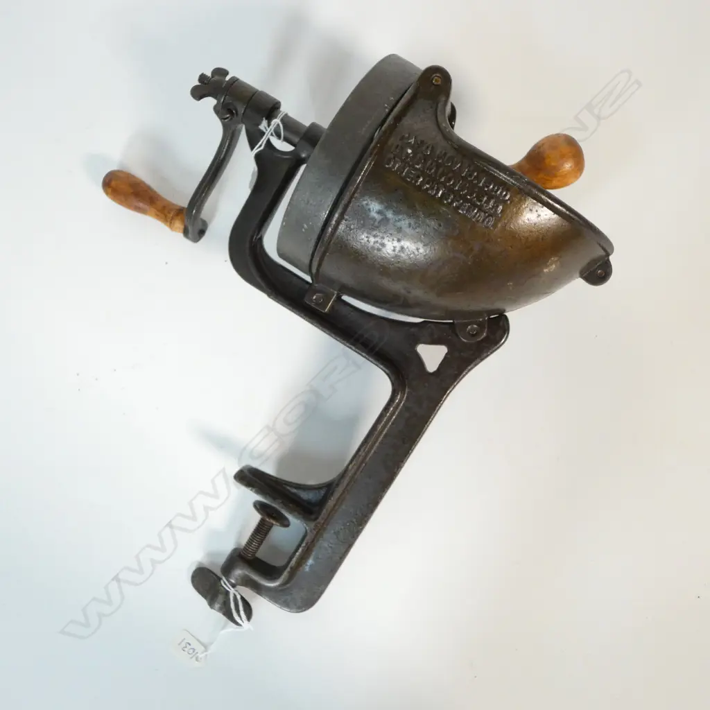 (1031) VINTAGE CAST IRON UNIVERSAL TABLETOP VEGETABLE SLICER H.340mm Image 1++