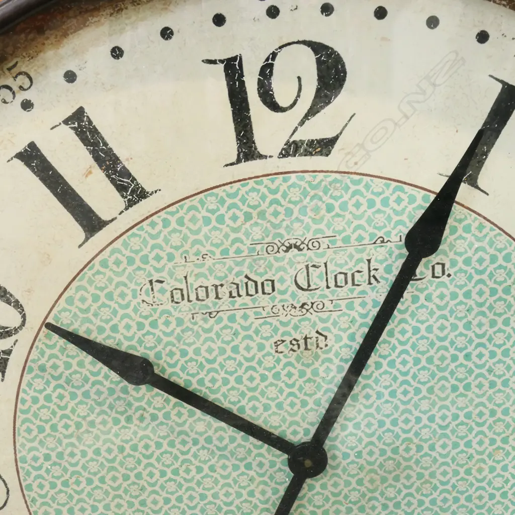 LG DECORATIVE WALL CLOCK 910mm dia TOP AF Image 1++