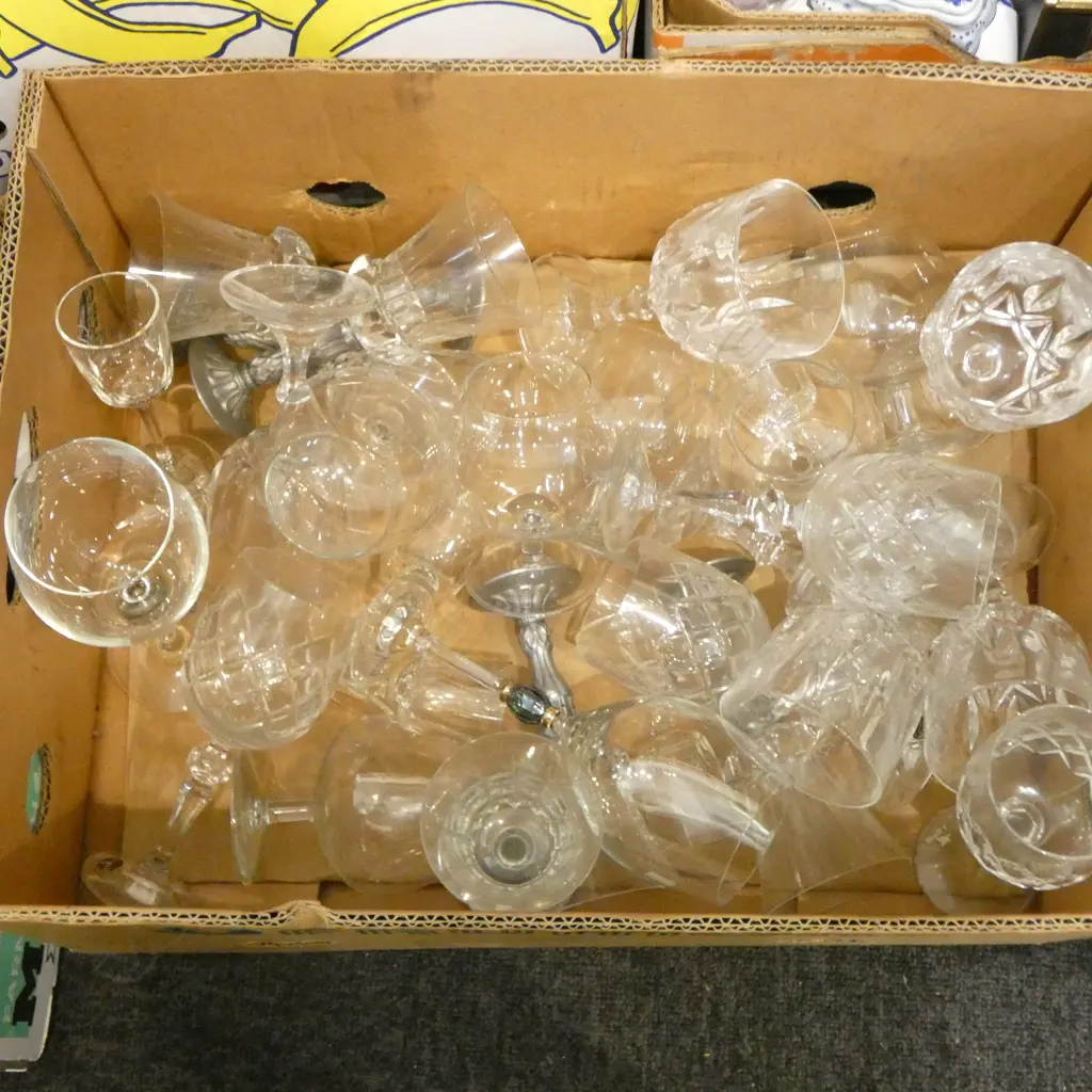 ASST. WINE GLASSES Image 1++