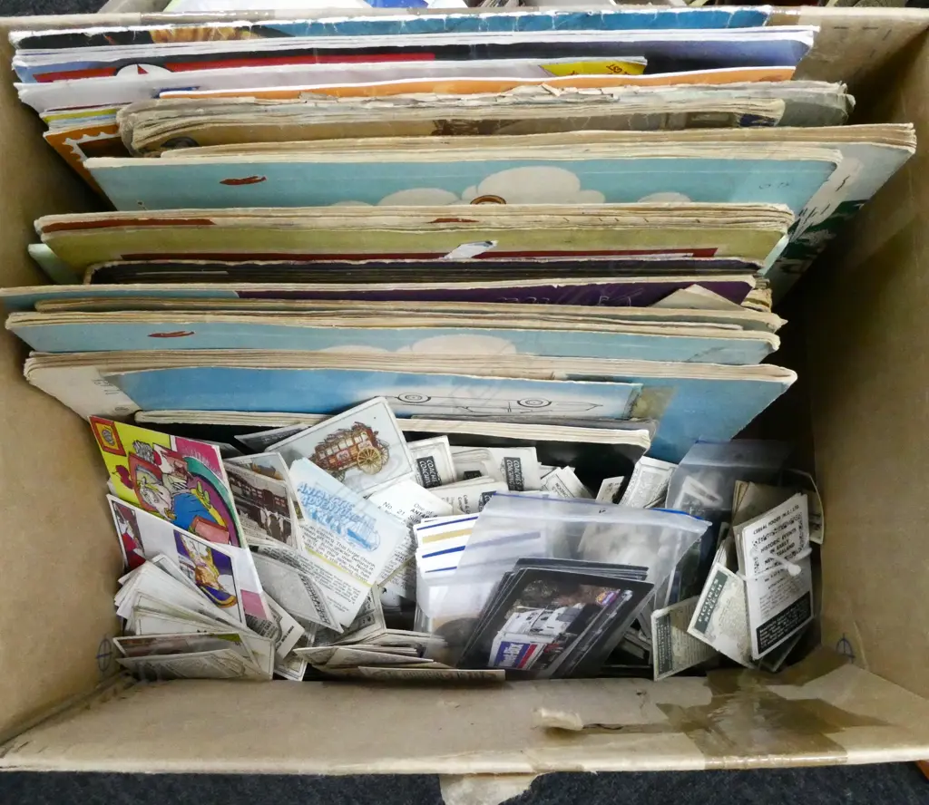  CIGARETTE CARDS; LOOSE & ALBUMS Image 1++