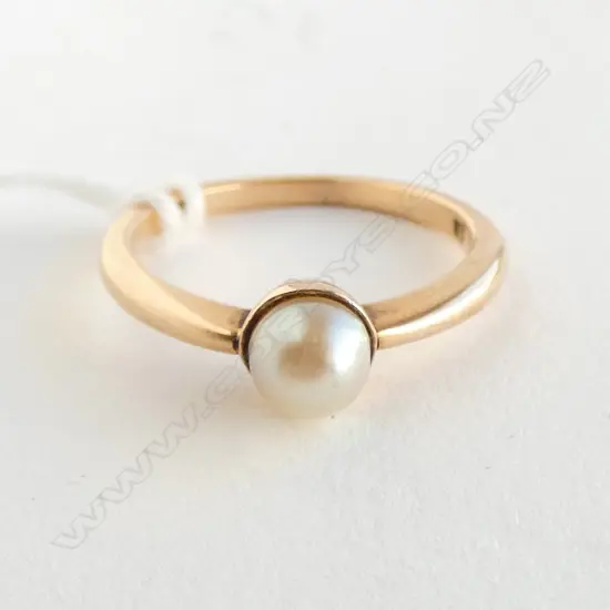 15ct GOLD & CULTURED PEARL VINTAGE RING 2.26gms SIZE K