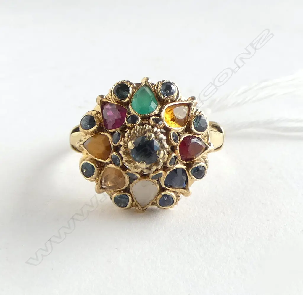 18CT GOLD AND GEMSTONE SET PRINCESS RING 6gm SIZE Q Image 1++