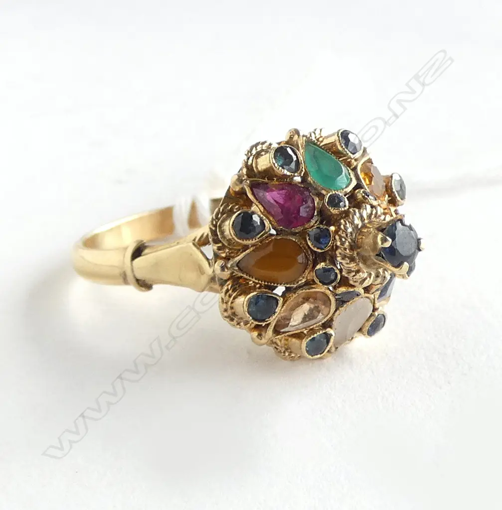 18CT GOLD AND GEMSTONE SET PRINCESS RING 6gm SIZE Q Image 1++