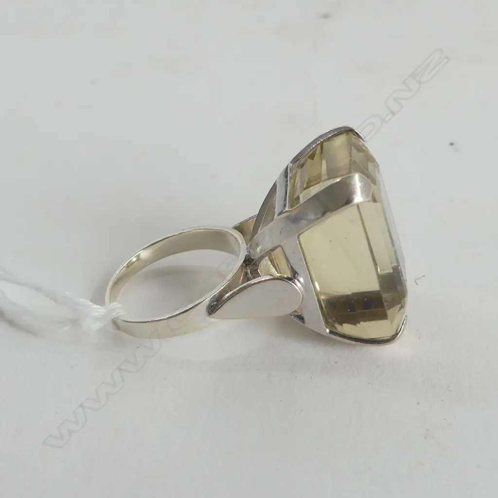9CT WG LARGE CITRINE DRESS RING 17mm x 23mm, 16.9grms SIZE O Image 1++