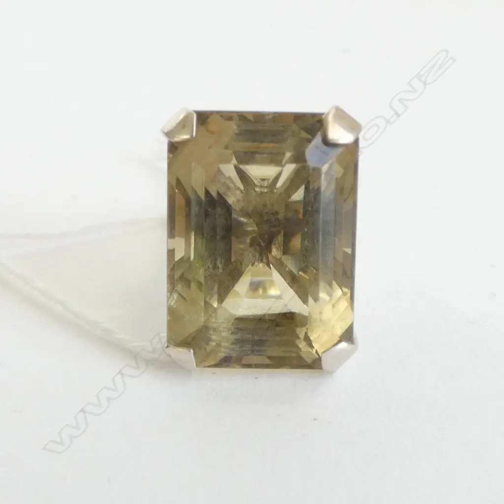 9CT WG LARGE CITRINE DRESS RING 17mm x 23mm, 16.9grms SIZE O Image 1++