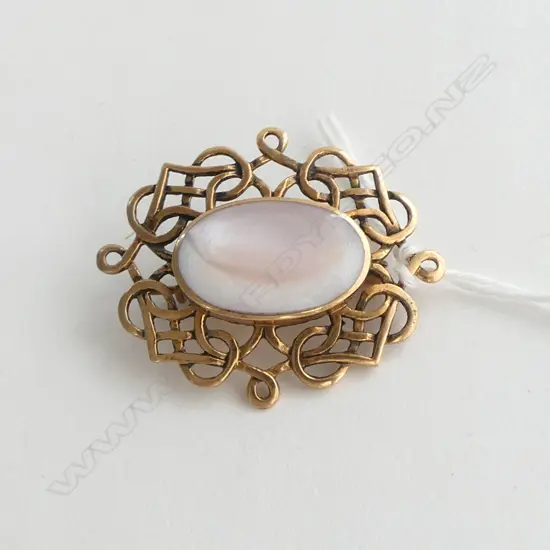 14CT MoP BROOCH (NO MARKS, NOT GOLD) NO VALUE