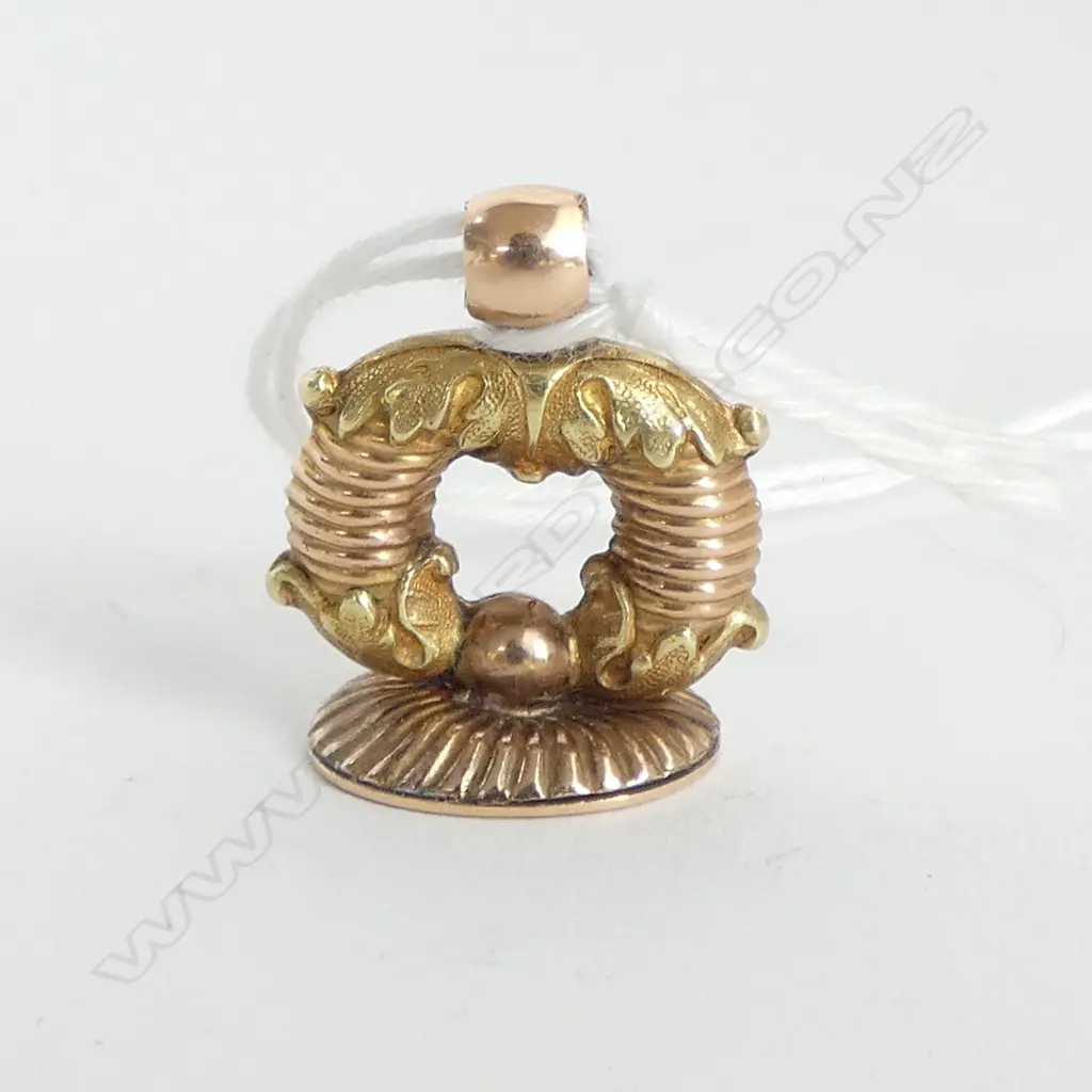 Antique 15ct gilded rose GOLD FOB SEAL acanthus leaf detail 3.8gm Image 1++