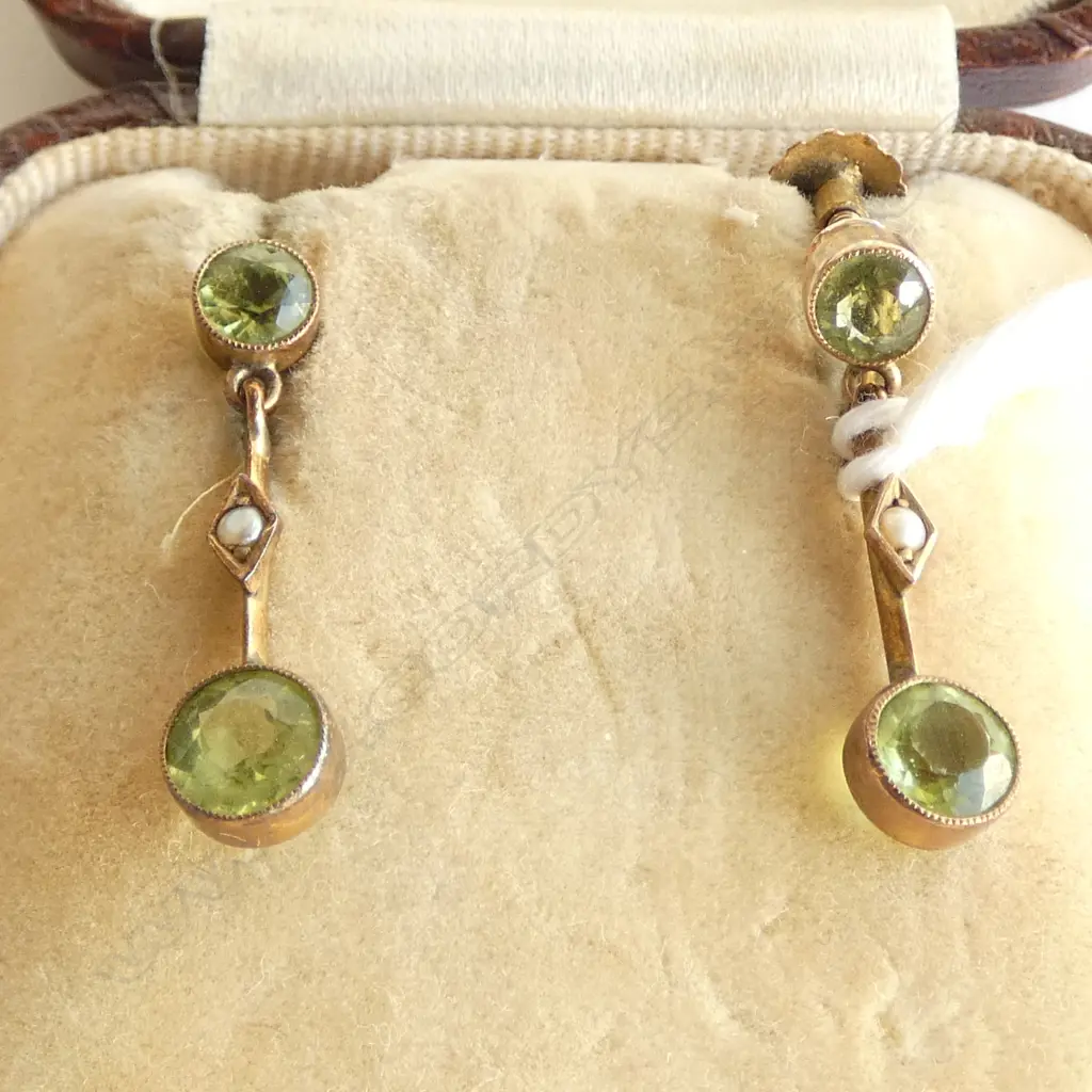 PR EDWARDIAN 9ct GOLD PERIDOT & SEED PEARL EARRINGS screw fittings IN ORIGINAL FITTED BOX Stewart Dawson Image 1++