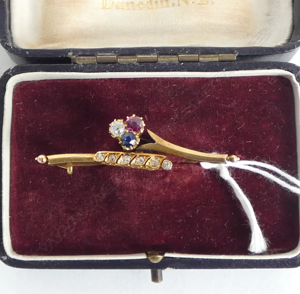 18ct SAPPHIRE, RUBY & DIAMOND BROOCH, 4.2gm, valuation available $4950 Image 1++