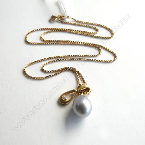 14ct GOLD DBLE PENDANT NECKLACE grey pearl & diamond pendants L.460mm 4.9gms