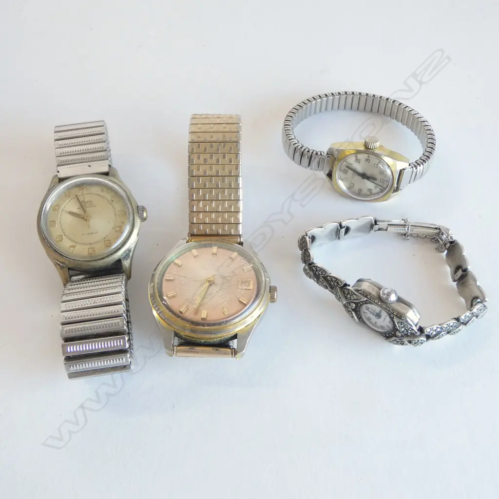 BAG OF 4 VINTAGE WRISTWATCHES Image 1++