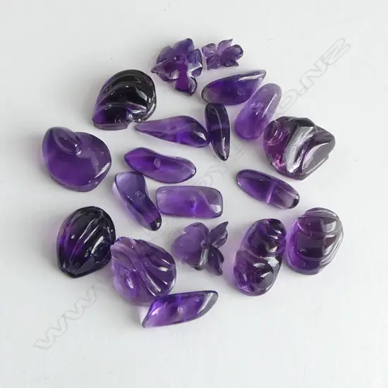 AMETHYST PCS; CARVED ORNAMENTS & BEADS 