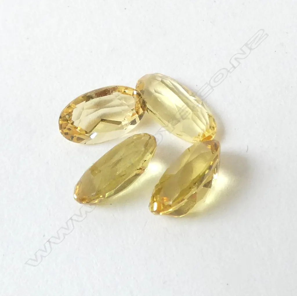 4 OVAL CUT CITRINES, 4.77ct Image 1++