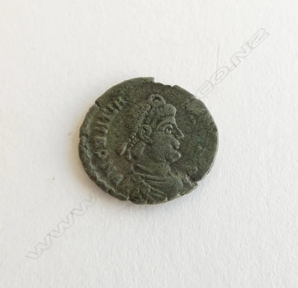 ROMAN COIN GRATIAN AD 367-383 Image 1++