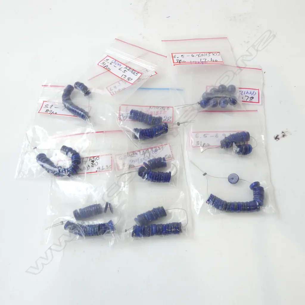 LOSE LAPIS BEADS = DISCS 5.6 - 7.3mm + 8 ROUND BEADS (234 TOTAL) Image 1++