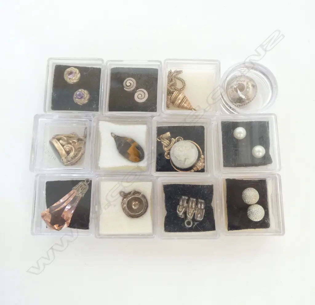 ASST. JEWELLERY; FOBS, CHARMS ETC Image 1++