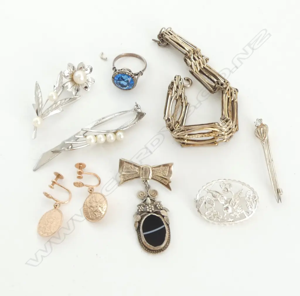SILVER & PLATED JEWELLERY brooches bracelet ring etc Image 1++