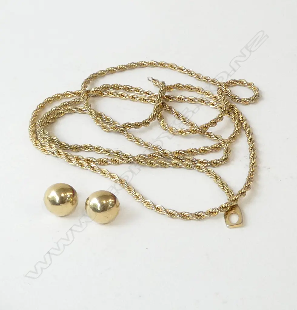 PR 9ct DOME DISC EARRINGS 0.88gms 1 butterfly not gold + GOLD PLATE NECKCHAIN no clasp Image 1++