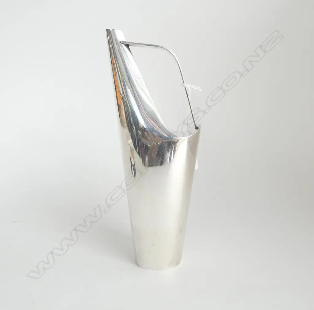 LINO SABATTINI Italian for Christofle silver-plate 'Como' hot water jug with tall spout. c.1960. Stamped Gallia. H.255mm. Note: Sabattini was born in 1927 in Correggio Image 1++