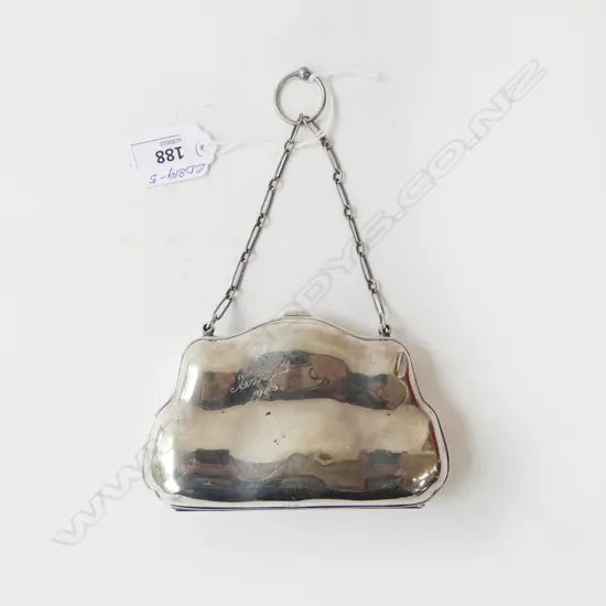 SILVER PURSE w KIDSKIN INTERIOR, BIRM.1944, engraved XMAS 1946, 119gm