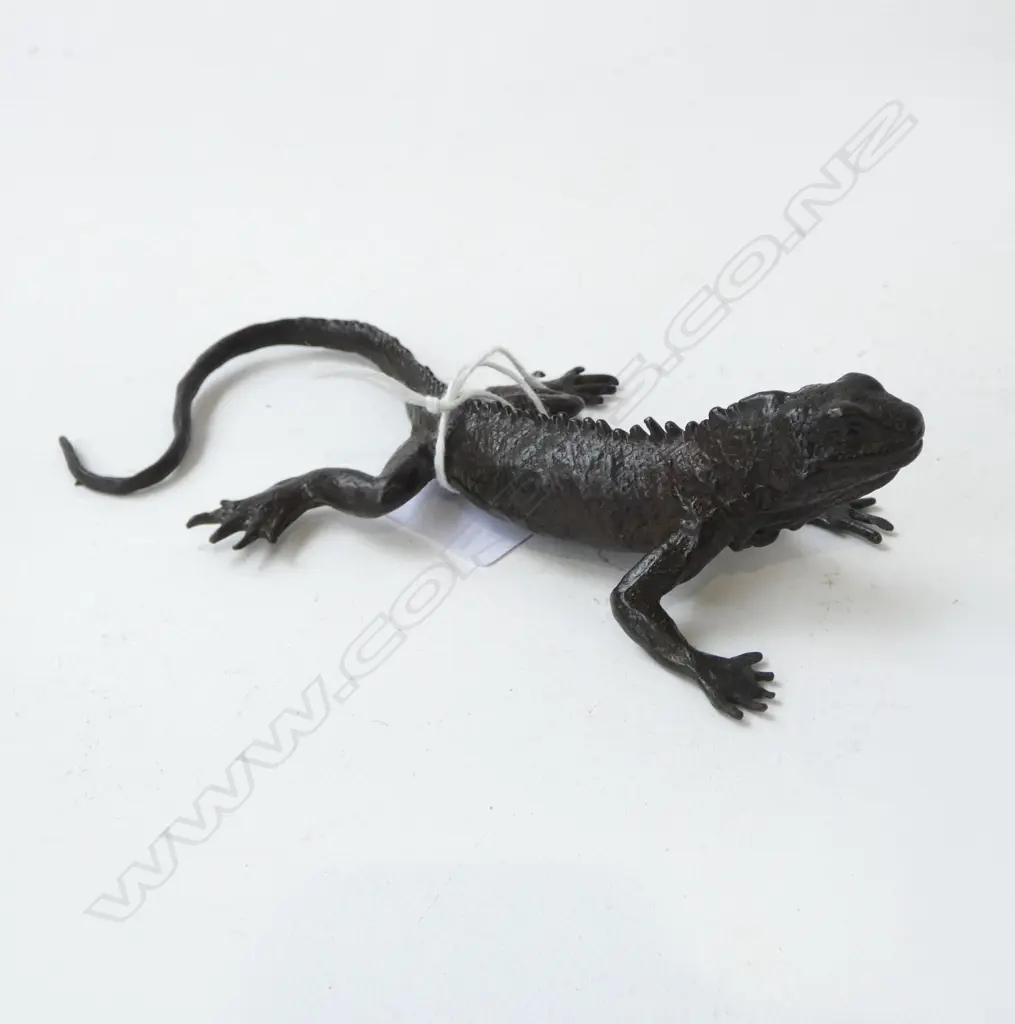 BRONZE LIZARD, ORIENTAL STAMP L.140mm Image 1++