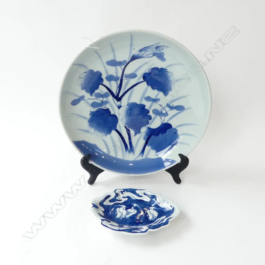 2 ORIENTAL B/W DISHES; PLATE 310mm dia, HAIRLINES Image 1++