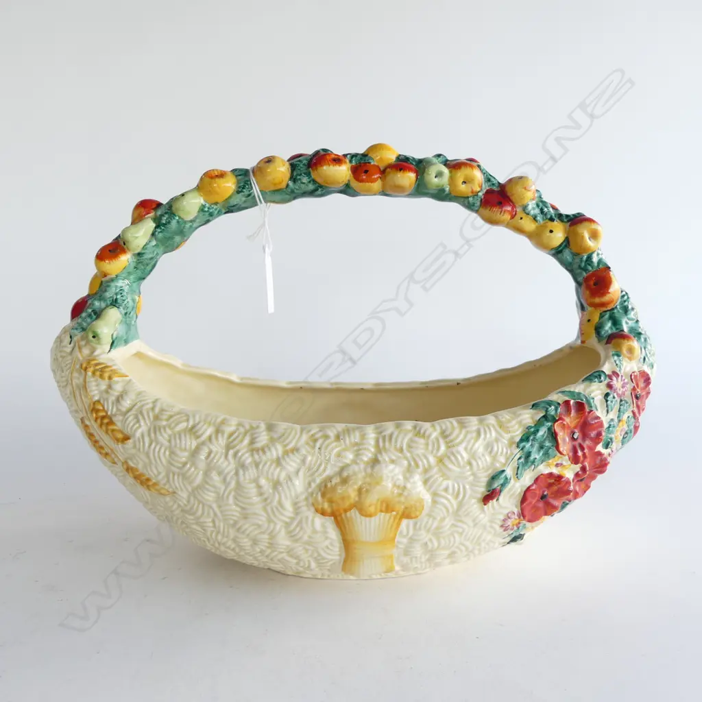 C/CLIFF CELTIC HARVEST PAT BASKET VASE H220MM Image 1++