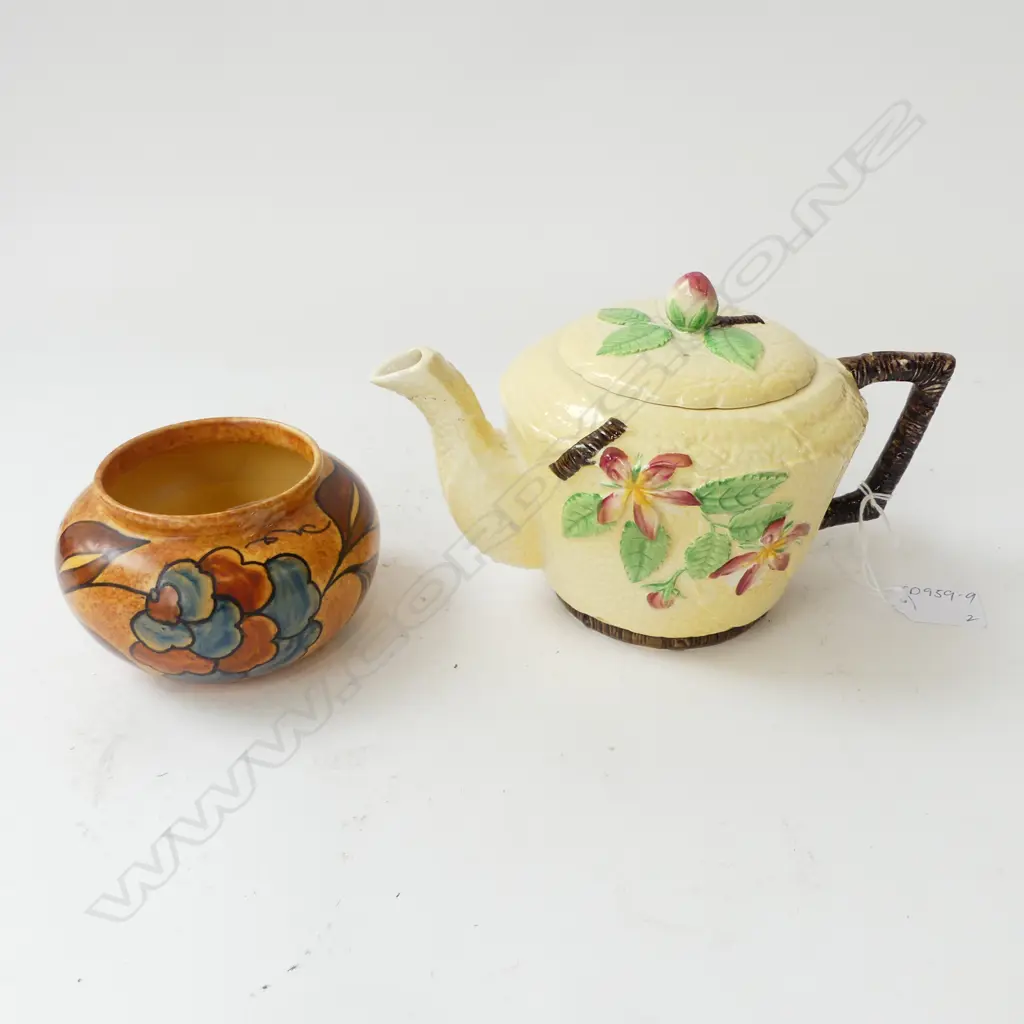 CARLTONWARE TEA POT APPLE BLOSSOM PATTER, H.130X220mm & TUNSTALL CHAMELEON WARE BOWL Dia 110mm Image 1++