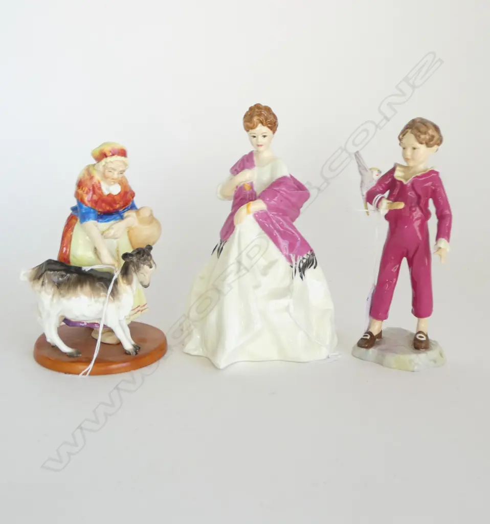 ROYAL WORCESTER 'OLD GOAT WOMEN', 'FINEST DANCE' & 'THE PARAKEET' wing glued  H.180mm Image 1++