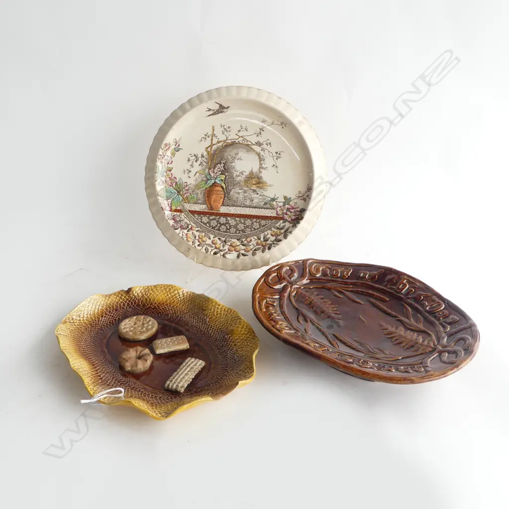 THREE BREAD THEMED PLATES (faulted) Image 1++