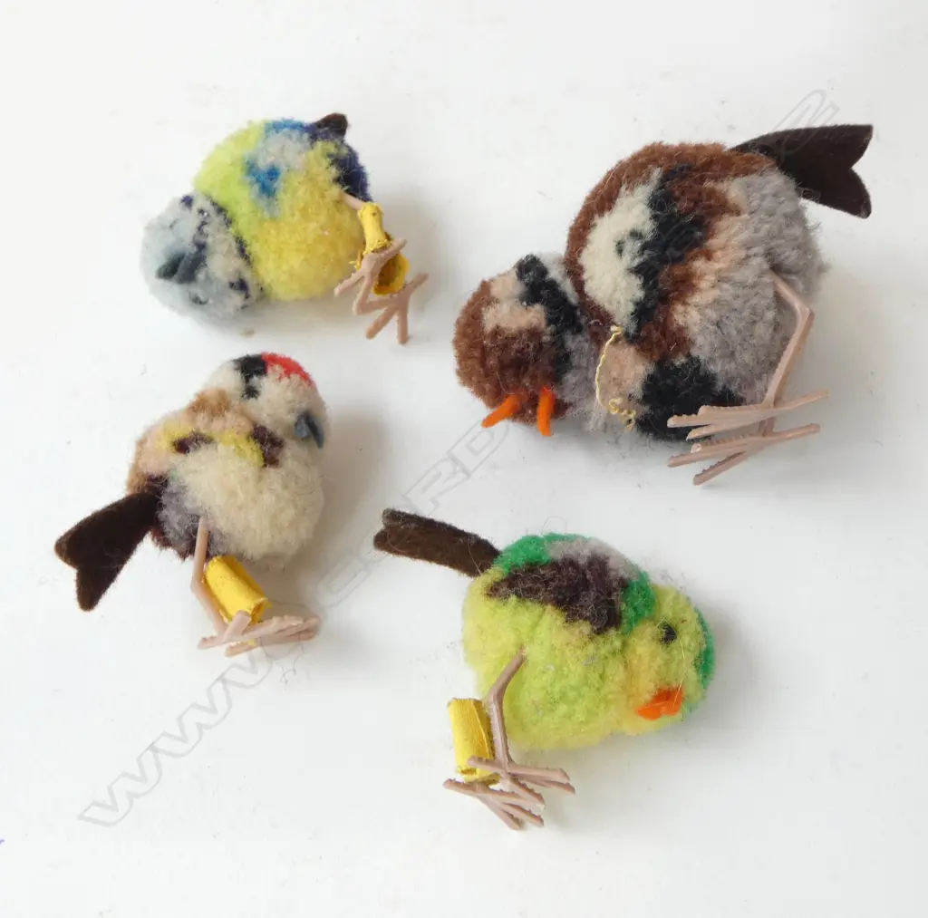 4 1960s STEIFF MINIATURE BIRDS, largest 40 x 50mm Image 1++