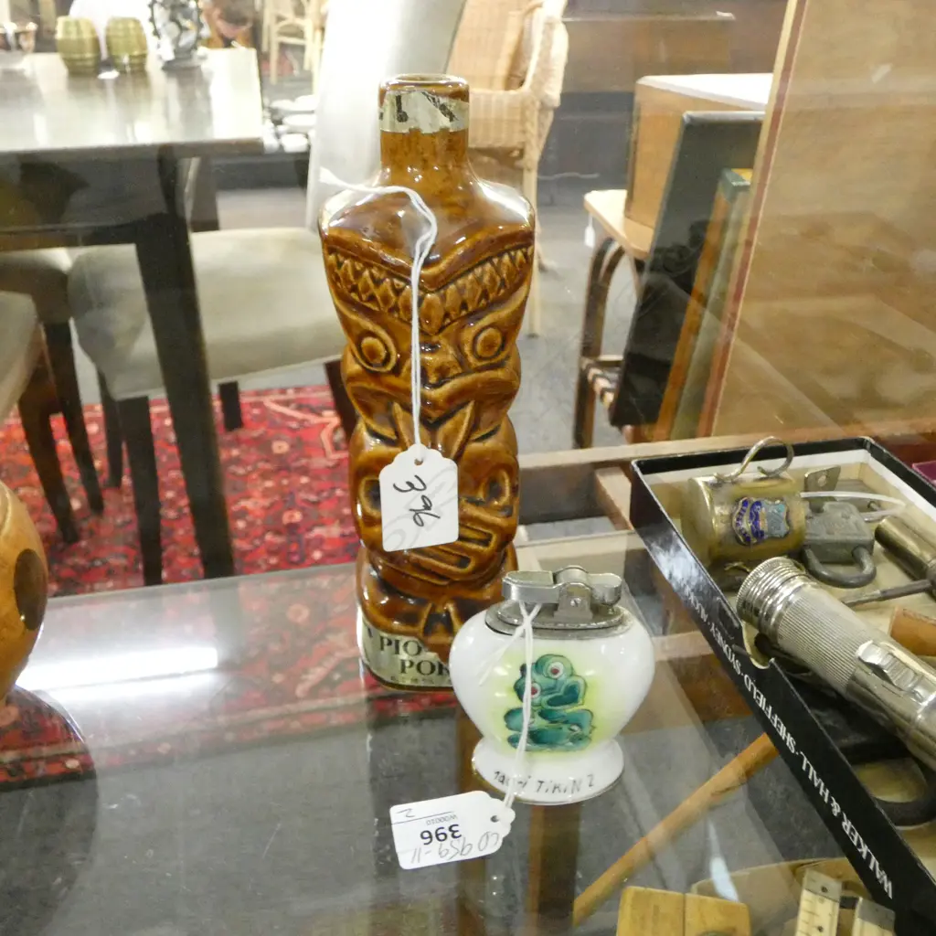 TANGATA PIONEER PORT' TIKI FIGURE DECANTER HENDERSON LINCOLN VINEYARDS H.200mm & SMALL CERAMIC LIGHTER 'MAORI TIKI NZ' Image 1++